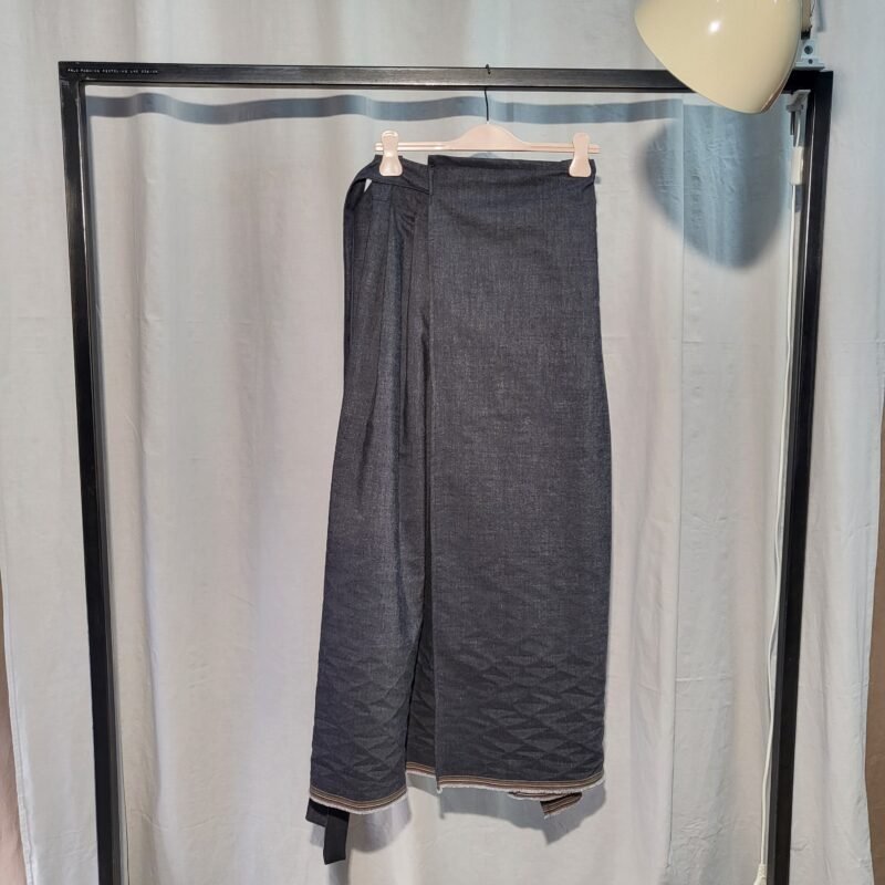 Genderless Wallet fit plissé skirt